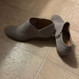 Lucky Brand Brown Ankle Boots with Textured Design